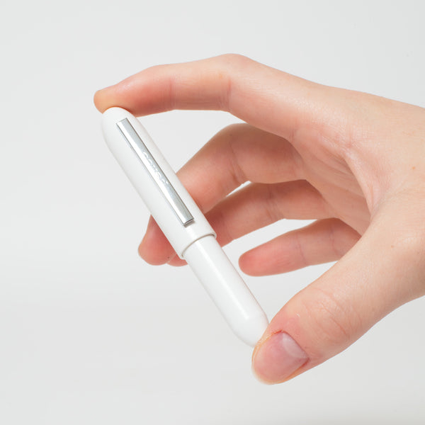 PenPen様♪専用　オーダー　オフホワイトのファルダ Perfection Ballpoint Pen Light, White - Egg Press